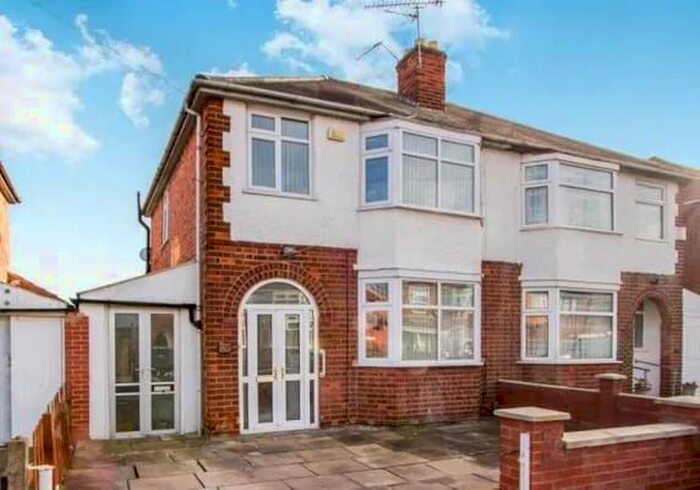 3 Bedroom Semi-Detached House To Rent In Yorkshire Road, Leicester, LE4