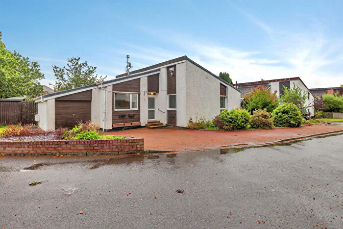 3 Bedroom Detached Bungalow For Sale In Beechwood Grove, Barrhead, Glasgow, East Renfrewshire, G78