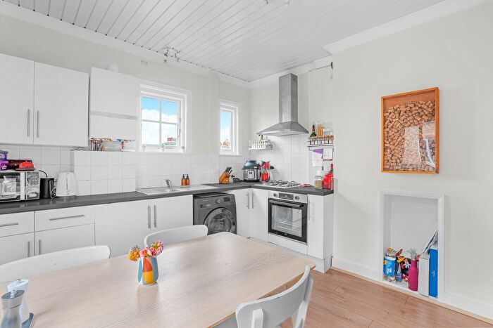2 Bedroom Flat For Sale In Ealing Park Mansions, South Ealing Road, London, W5