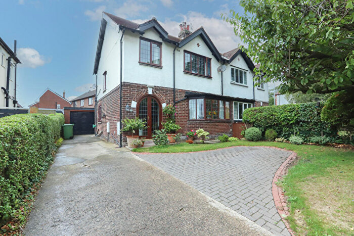 3 Bedroom Semi Detached House For Sale In Poulton Road, Poulton-le-fylde, FY6