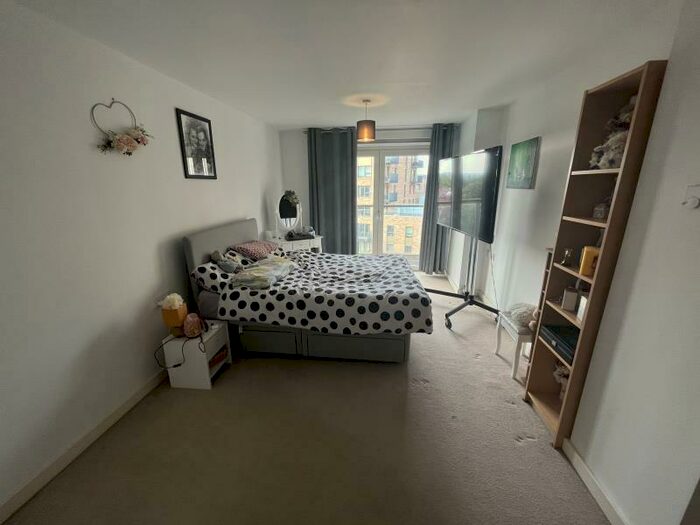 3 Bedroom Duplex To Rent In Forum House, Empire Way, HA9