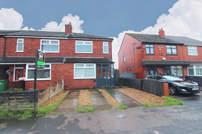 2 Bedroom Semi Detached House To Rent In Cale Lane, Aspull, Wigan, WN2