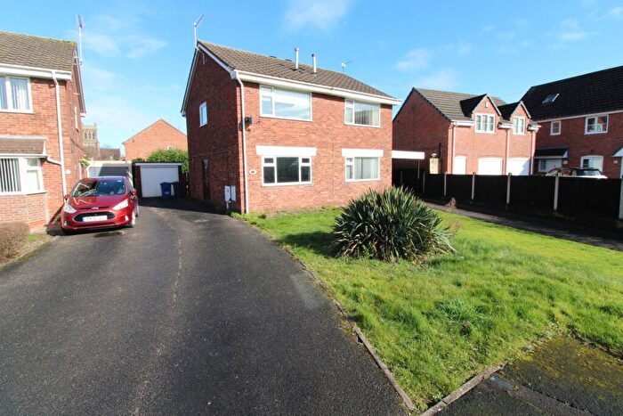 2 Bedroom Semi-Detached House To Rent In The Grange, Staffordshire, Burton Upon Trent, DE14