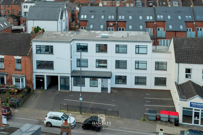 1 Bedroom Flat To Rent In Clarendon Street, Leamington Spa, Warwickshire, CV32