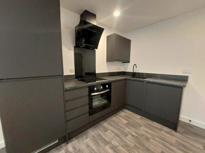 1 Bedroom Apartment To Rent In Burlington Square, Burlington Street, Chesterfield, S40