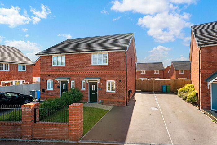 2 Bedroom Semi Detached House For Sale In Kirkmanshulme Lane, Gorton, M18