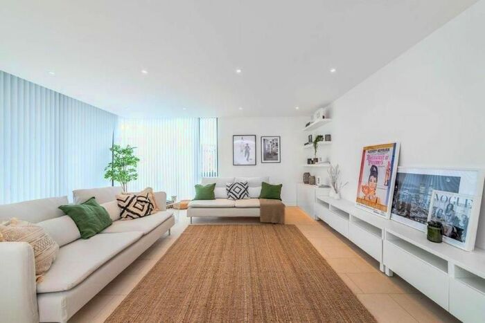 2 Bedroom Flat To Rent In Latitude House, Primrose Hill, NW1