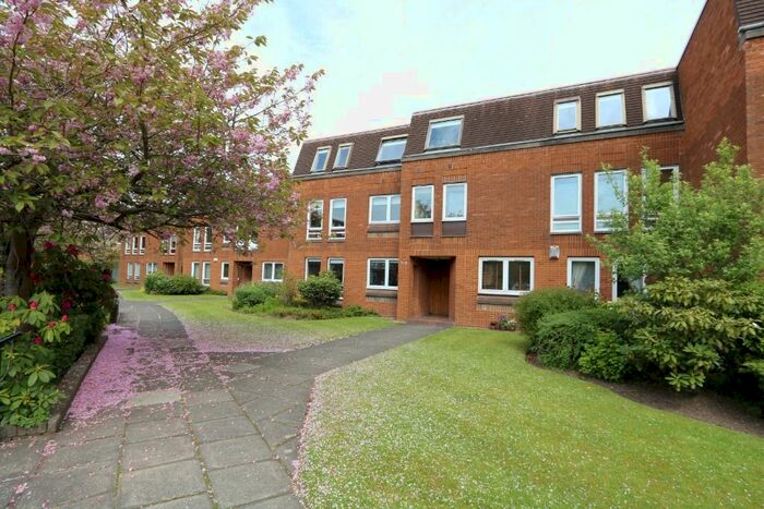 2 Bedroom Flat To Rent In Clarence Gardens, Glasgow, G11