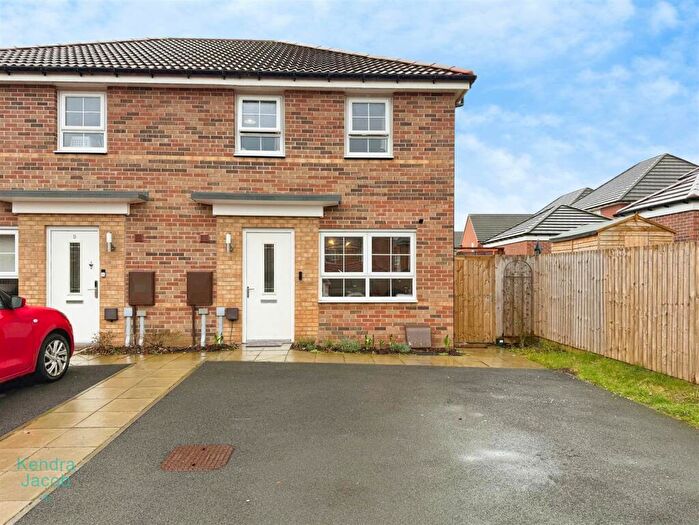 3 Bedroom Semi Detached House For Sale In Pearl Drive, Worksop, S81