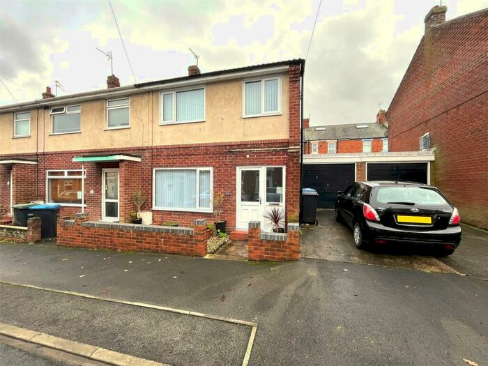 3 Bedroom End Of Terrace House To Rent In Queens Road, Bishop Auckland, DL14