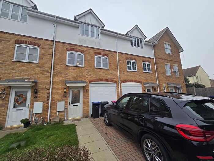 3 Bedroom Terraced House To Rent In Grovelands, Seaforth Grove, Southend-On-Sea, SS2