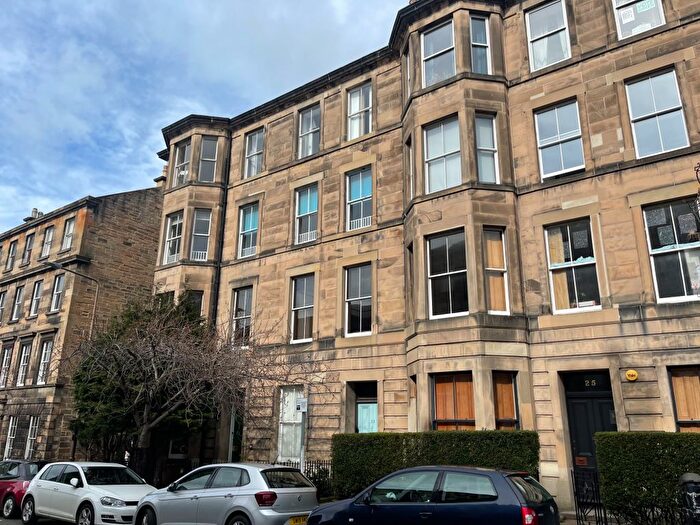 4 Bedroom Flat To Rent In Lutton Place, Edinburgh, EH8