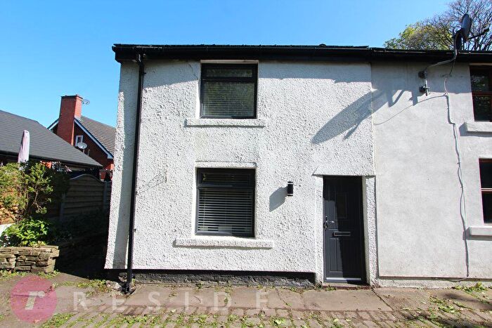 2 Bedroom Cottage For Sale In Dixon Closes, Bamford, Rochdale, OL11