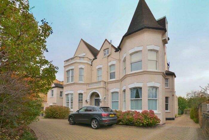 2 Bedroom Apartment To Rent In Castelnau, Barnes, SW13