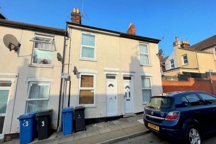 2 Bedroom Property To Rent In Finchley Road, Ipswich, IP4