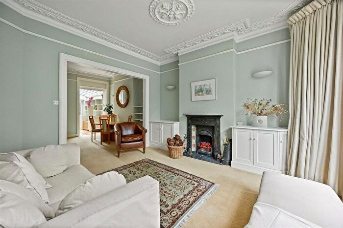 1 Bedroom Flat To Rent In Crediton Road, Kensal Rise, NW10