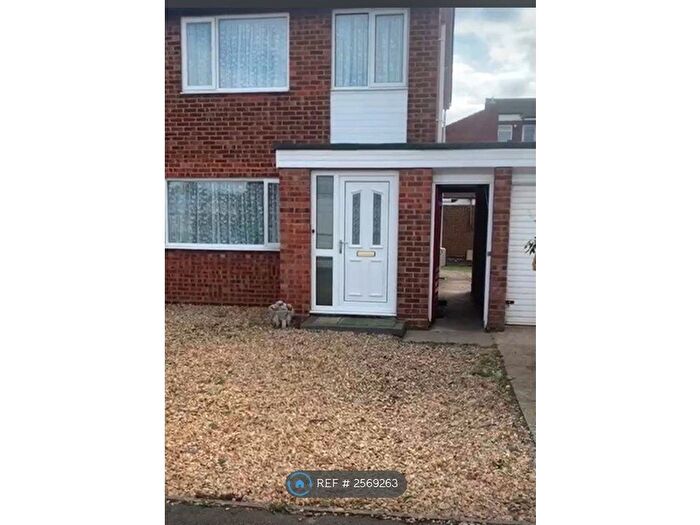 3 Bedroom Semi-Detached House To Rent In Holme Close, Marston Moretaine, MK43