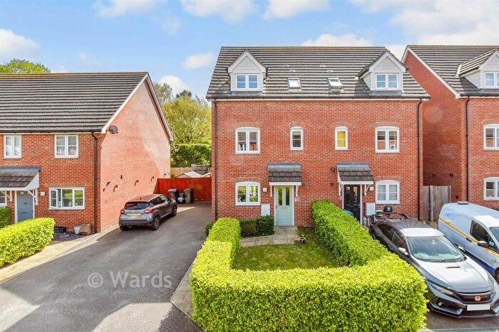 4 Bedroom Semi-Detached House For Sale In Scholars Close, Deal, Kent, CT14
