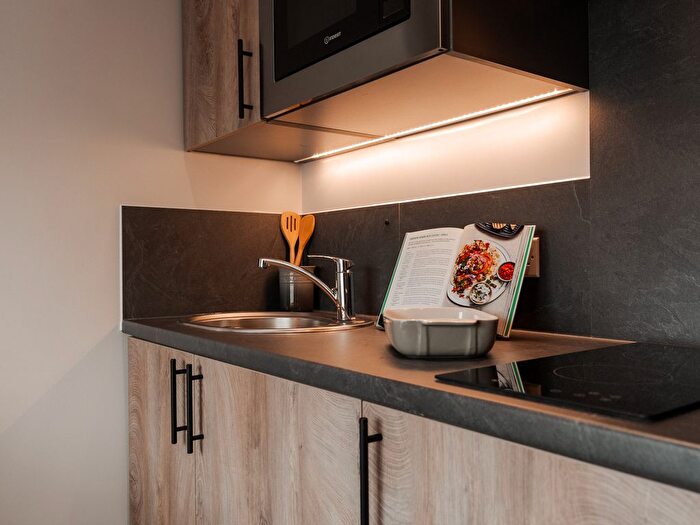 Studio To Rent In Ilderton Road, London, SE15