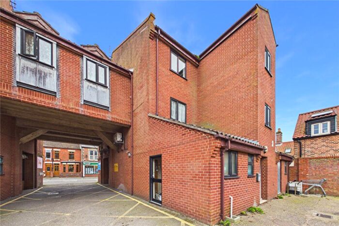 1 Bedroom Flat To Rent In Baker Street, Gorleston, Great Yarmouth, Norfolk, NR31