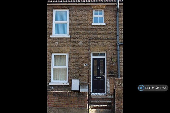 1 Bedroom Flat To Rent In Hope Street, Maidstone, ME14