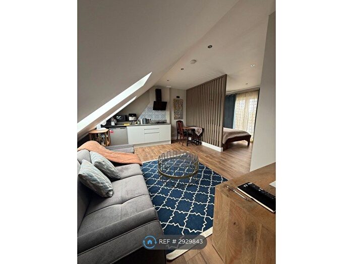 Studio To Rent In Rectory Rd, Kent, BR3