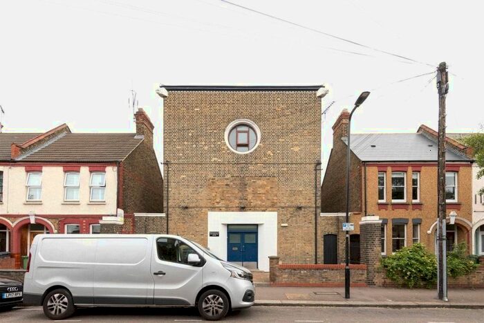 Property To Rent In Bloxhall Road, Leyton, London, E10