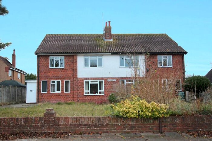 2 Bedroom Flat To Rent In Valley Field Court, Findon Road, Worthing, West Sussex, BN14