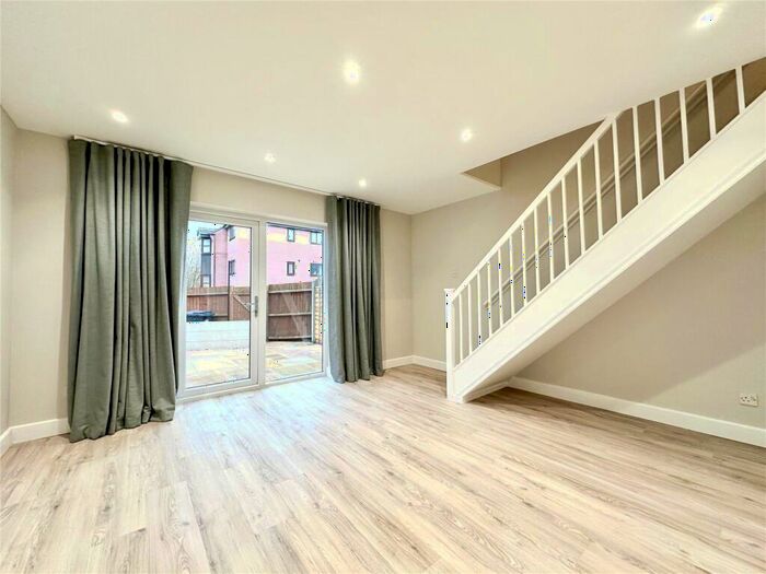 1 Bedroom Terraced House To Rent In Totterdown, New Walls, BS4