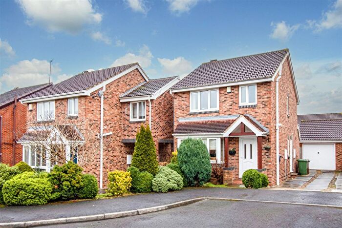 3 Bedroom Property For Sale In Beckett Close, Horbury, Wakefield, WF4