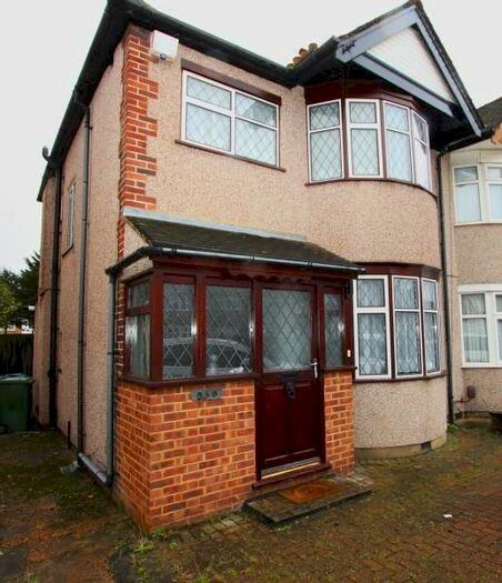 3 Bedroom Semi-Detached House To Rent In Kenmore Avenue, Harrow, HA3