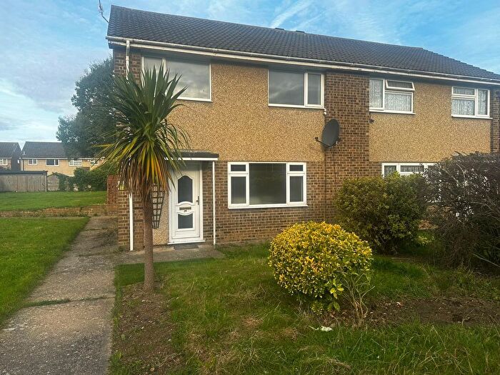 3 Bedroom Semi-Detached House To Rent In Lisher Road, Lancing, BN15