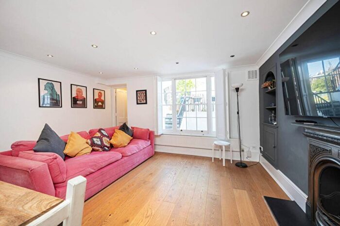 2 Bedroom Flat To Rent In New North Road, Hoxton, London, N1