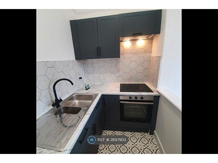 1 Bedroom Flat To Rent In Stamford Street East, Ashton-Under-Lyne, OL6