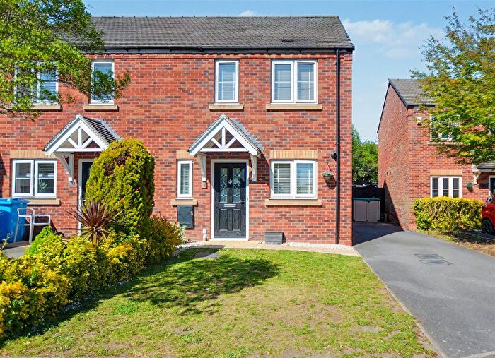 2 Bedroom Semi-Detached House For Sale In Waterside Close, Sandiacre, NG10