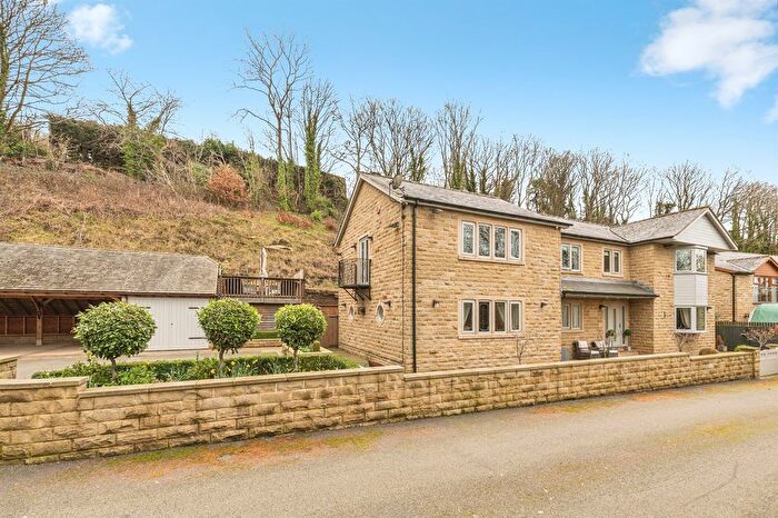 5 Bedroom Detached House For Sale In Blackbrook Court, Brighouse, HD6