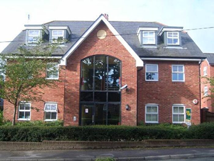 2 Bedroom Flat For Sale In Bishops Waltham, SO32