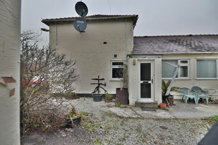 1 Bedroom Flat To Rent In Woodland Drive, Flint, CH6