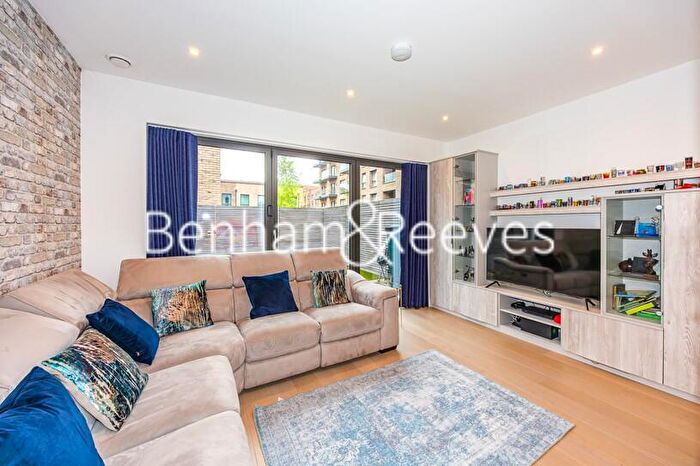 3 Bedroom Apartment To Rent In Hoy Close, Colindale Gardens, NW9
