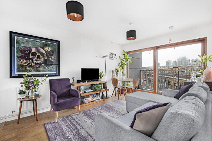 1 Bedroom Apartment For Sale In Enid Street, London, SE16