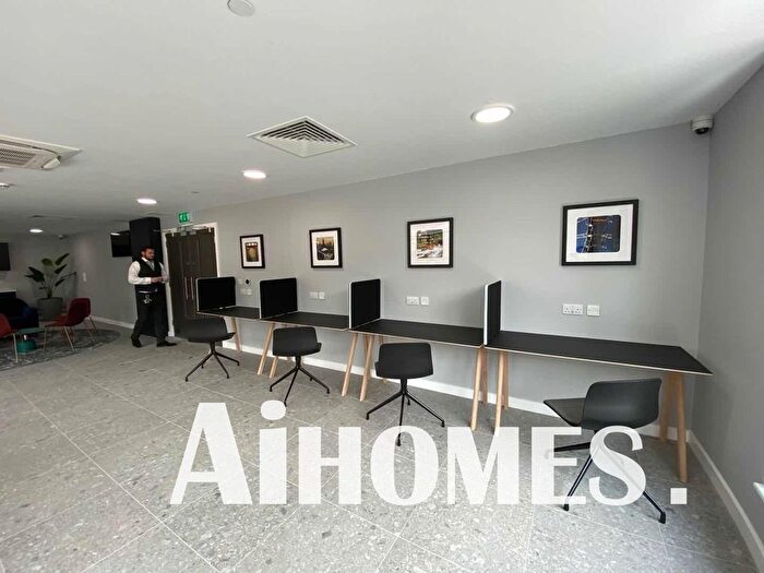 1 Bedroom Flat To Rent In Woden Street, Salford, M5