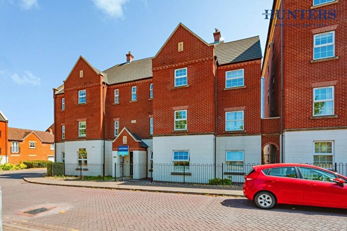 2 Bedroom Flat For Sale In Deykin Road, Lichfield, WS13