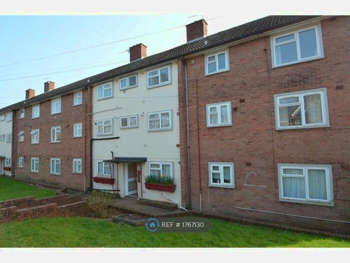 2 Bedroom Flat To Rent In Tristan Close, Exeter, EX4