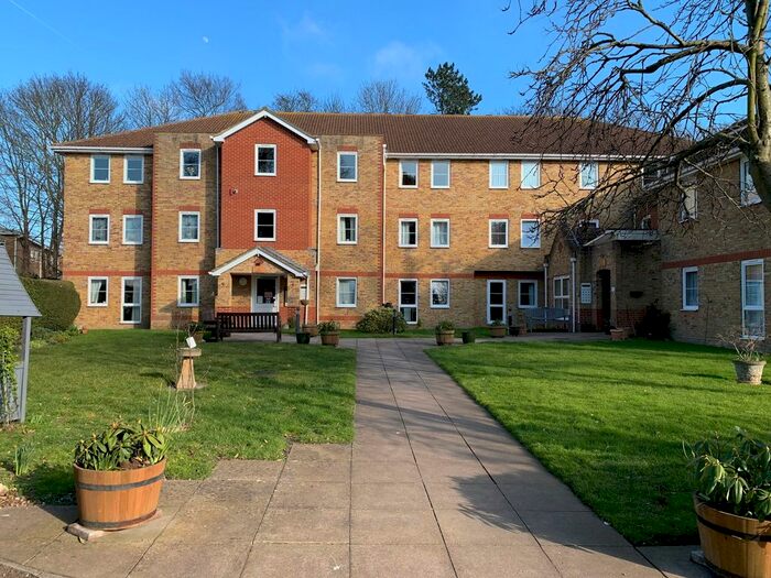 1 Bedroom Flat To Rent In Fairfield Road, The Mansions Fairfield Road, CT10