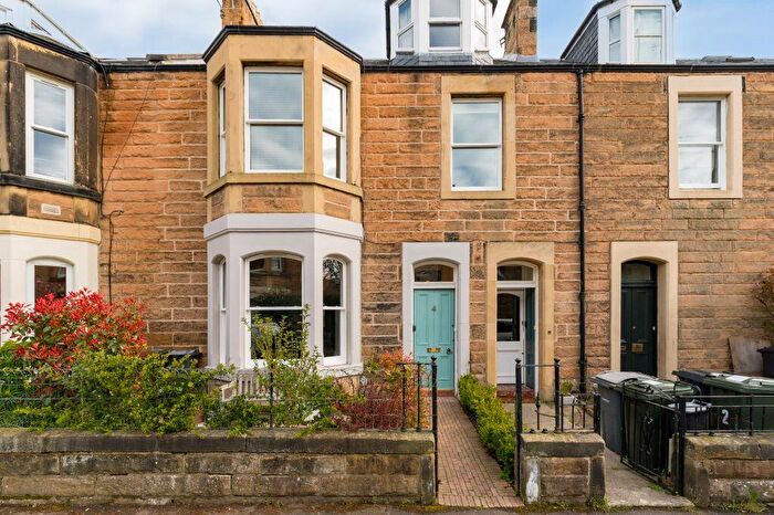 2 Bedroom Flat For Sale In Briarbank Terrace, Edinburgh, EH11