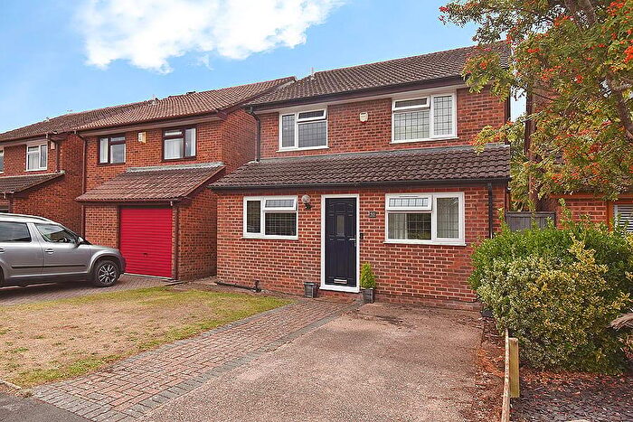 4 Bedroom Detached House For Sale In Byron Road, Exeter, EX2