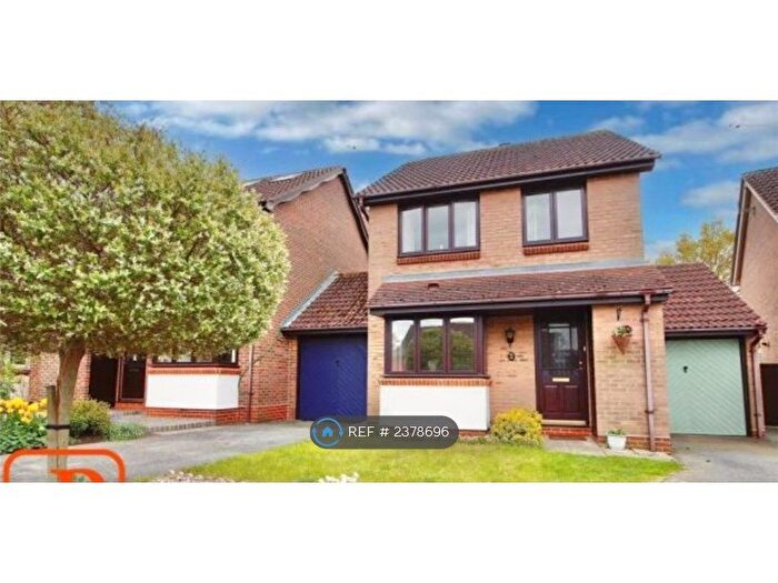 3 Bedroom Detached House To Rent In Yewtree Grove, Kesgrave, Ipswich, IP5
