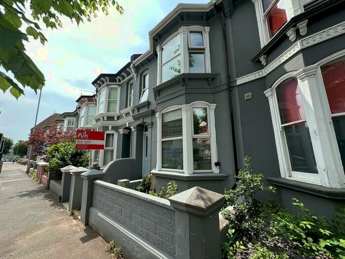 2 Bedroom Terraced House To Rent In Sackville Road, Hove, BN3