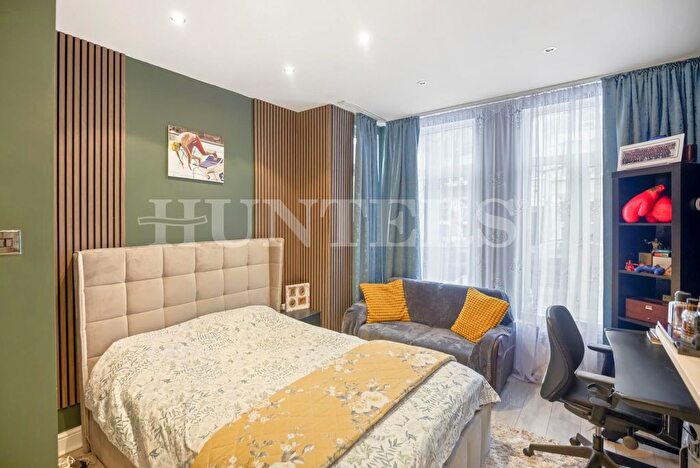 1 Bedroom Flat For Sale In Howard Road, London, N15