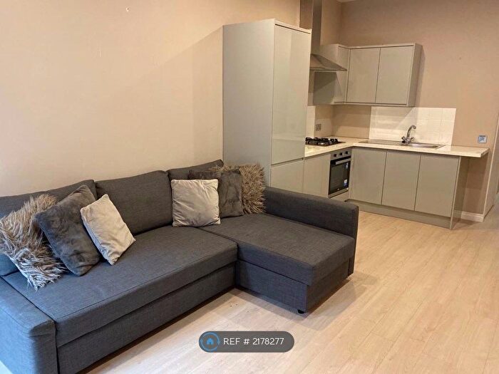 1 Bedroom Flat To Rent In Aberfeldy Street, Glasgow, G31